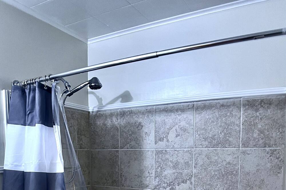 Photo of Bathroom in Old Irving Park