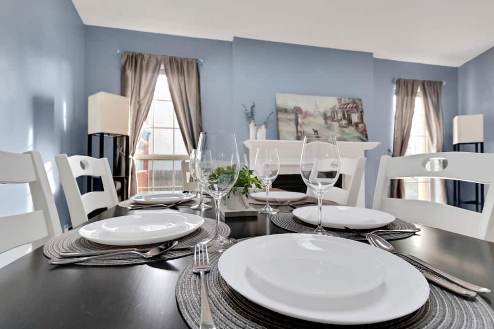 Photo of Kitchen in Jeffersontown