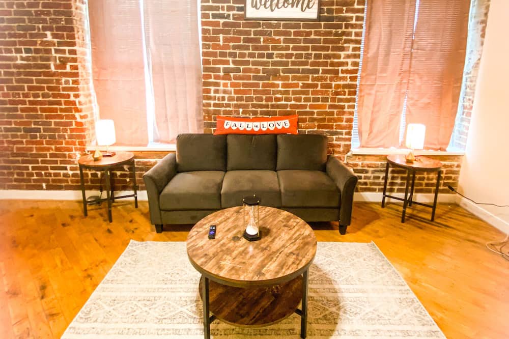 Photo of Livingroom in Shockoe Bottom
