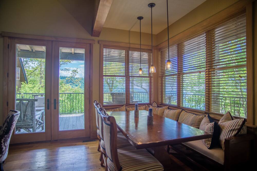 Photo of Livingroom in Mountain Air