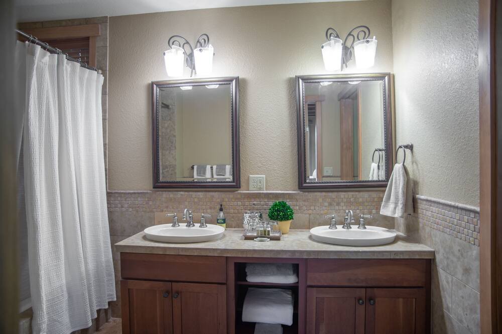 Photo of Bathroom in Mountain Air