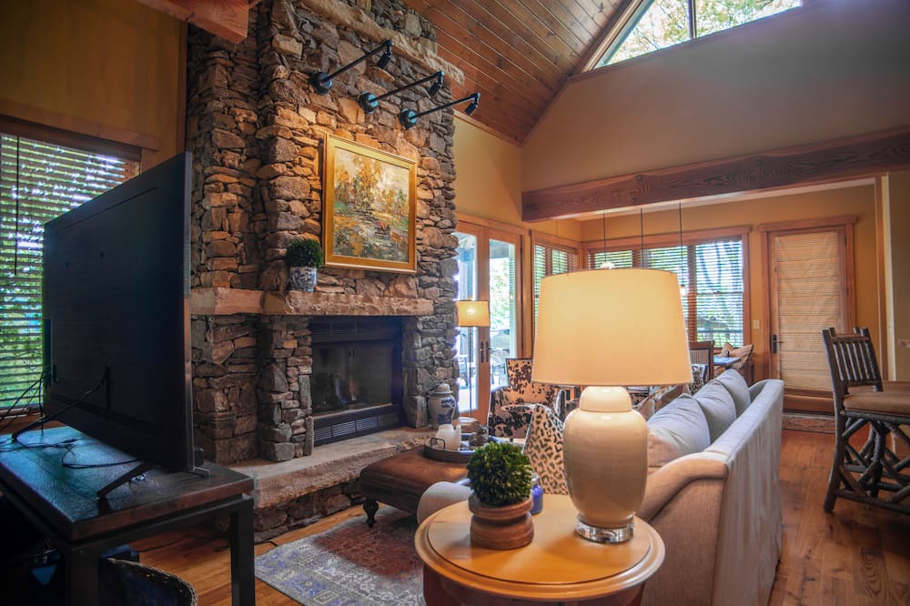 Photo of Livingroom in Mountain Air