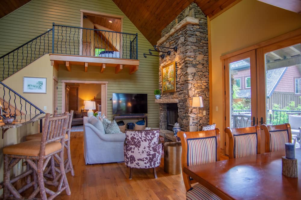 Photo of Bedroom in Mountain Air