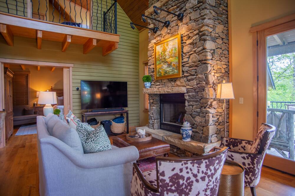 Photo of Livingroom in Mountain Air