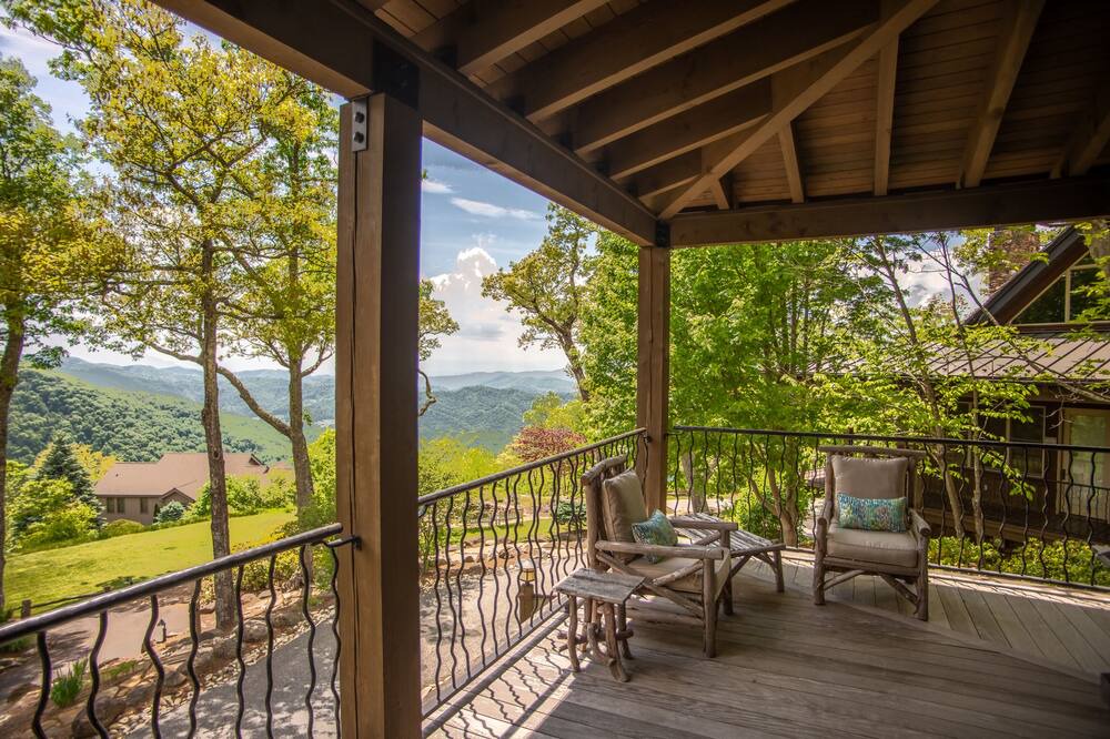 Photo of Outdoor in Mountain Air