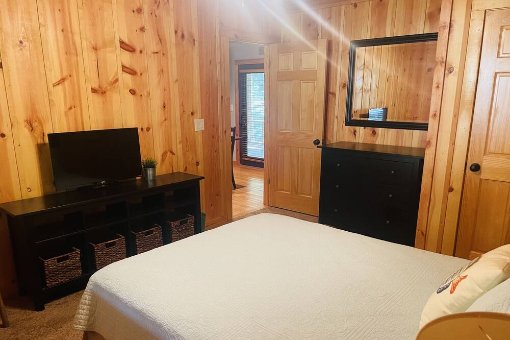 Photo of Bedroom in Cub Run
