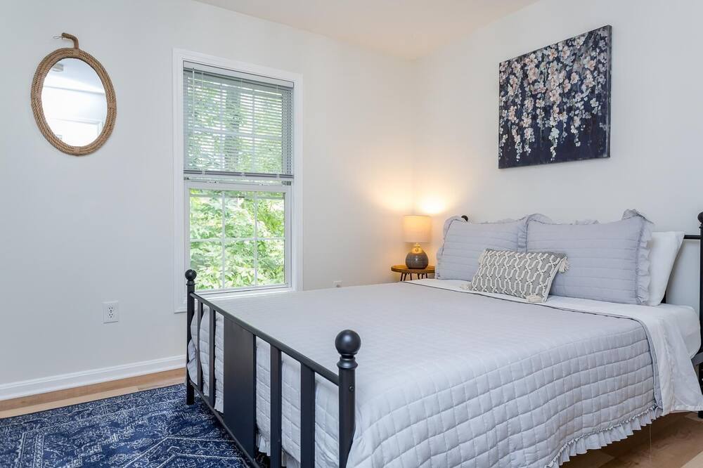 Photo of Bedroom in Massanutten