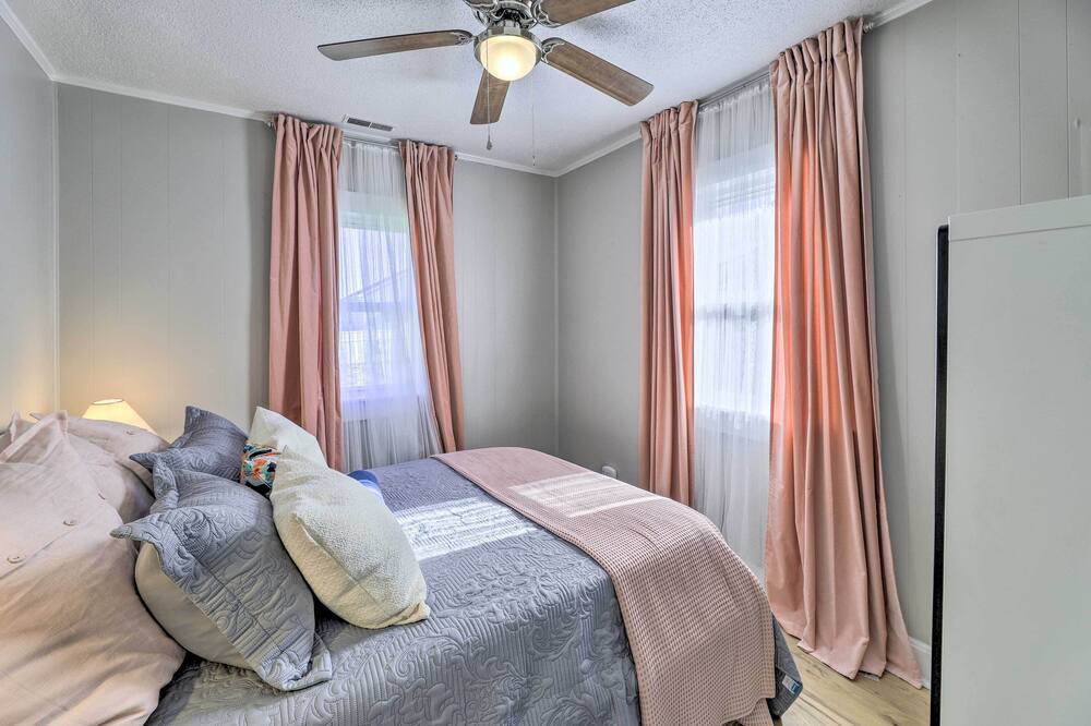 Photo of Bedroom in Morehead City
