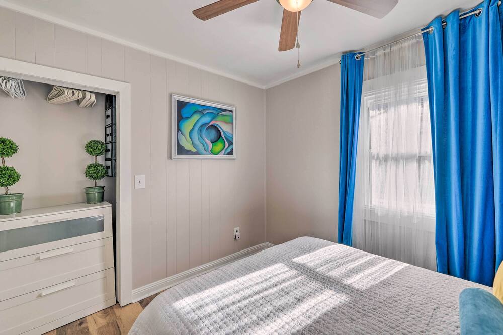Photo of Bedroom in Morehead City