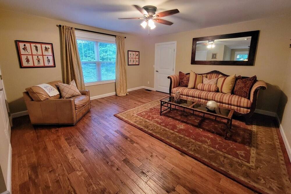 Photo of Bedroom in Monticello