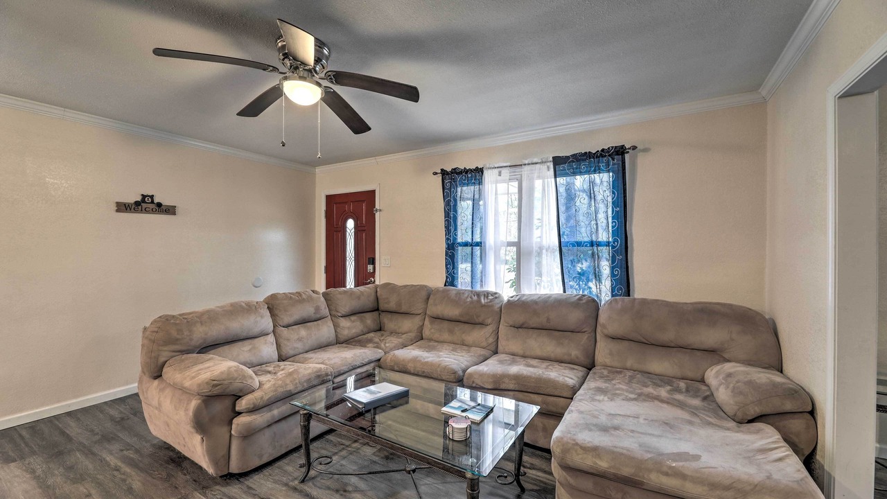 Photo of Livingroom in Brices Creek