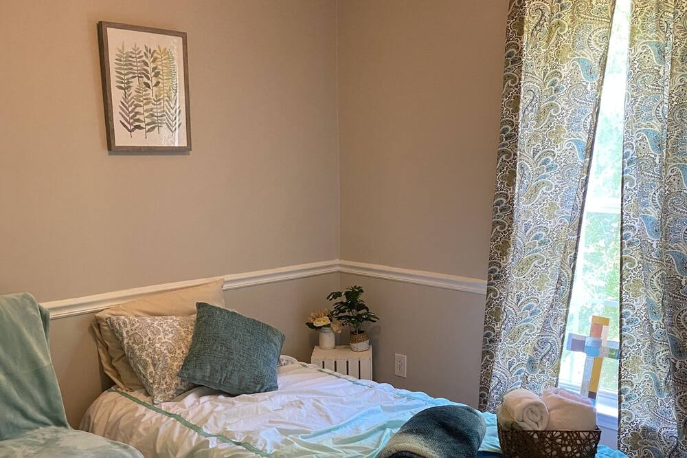 Photo of Bedroom in Paw Creek