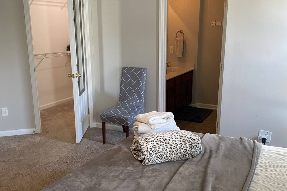 Photo of Bedroom in Paw Creek