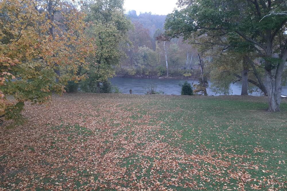 Photo of Others in Alderson