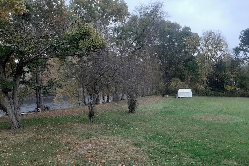 Photo of Others in Alderson