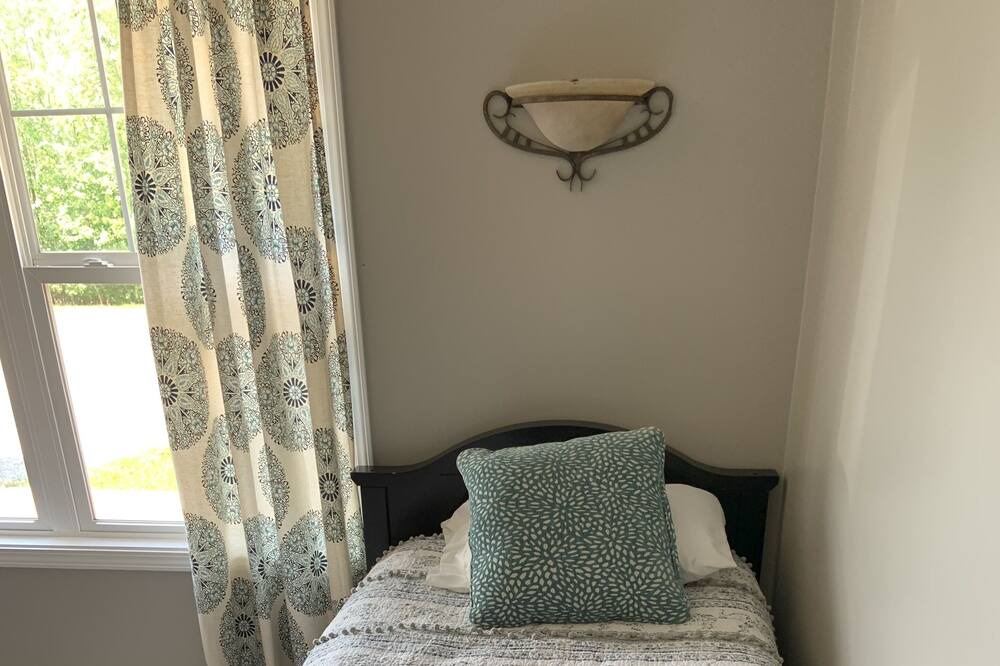Photo of Bedroom in Taylorsville