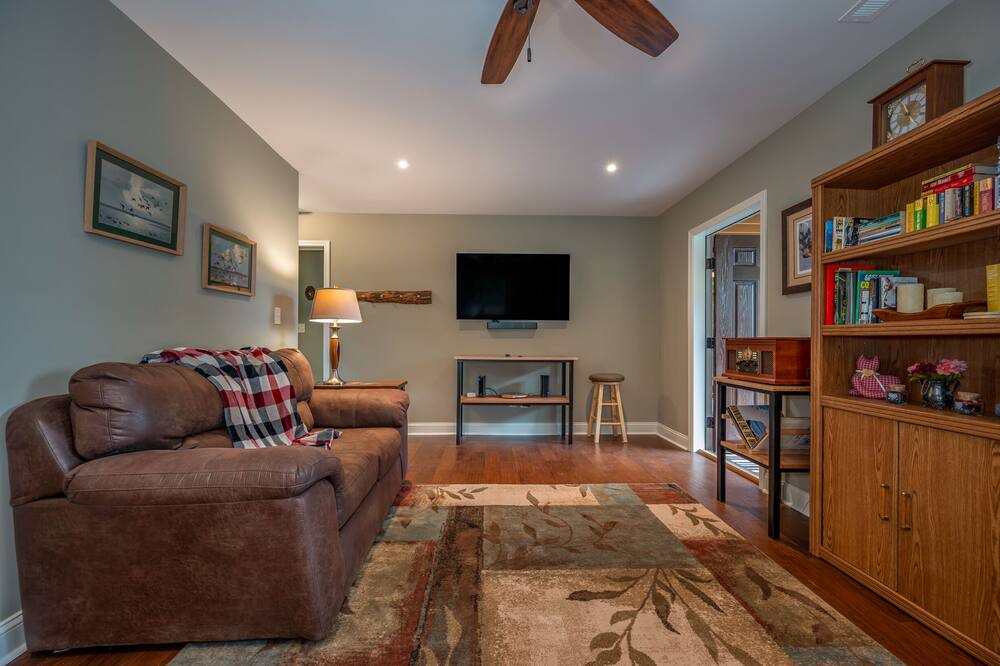 Photo of Bedroom in Lynn