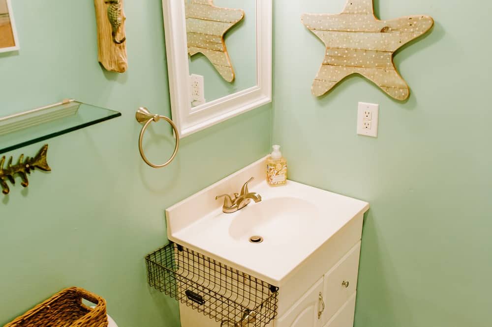 Photo of Bathroom in Salvo