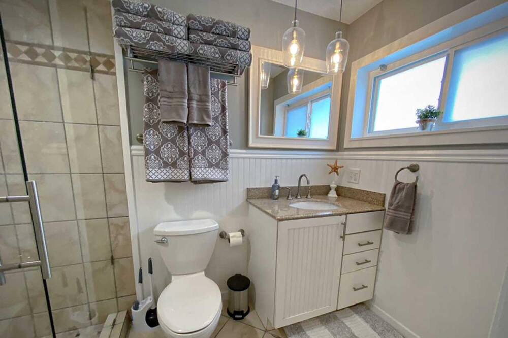 Photo of Bathroom in Wrightsville Beach