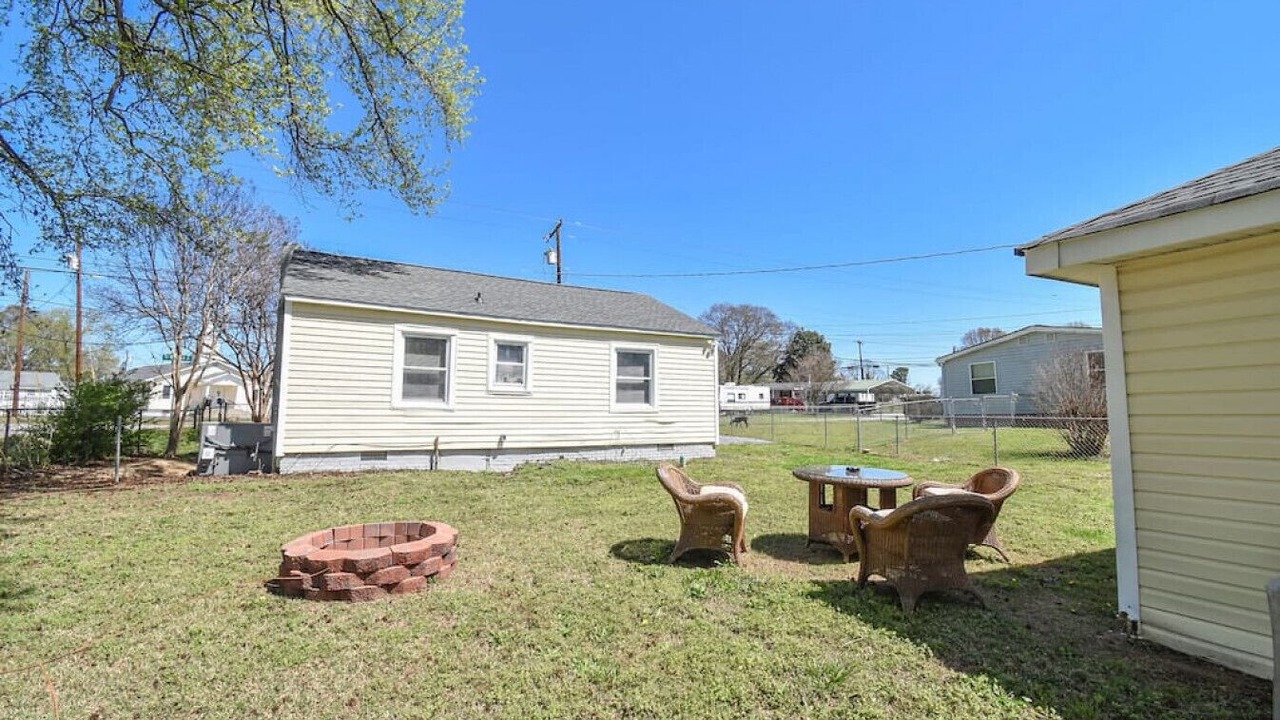 Photo of Outdoor in Belmont
