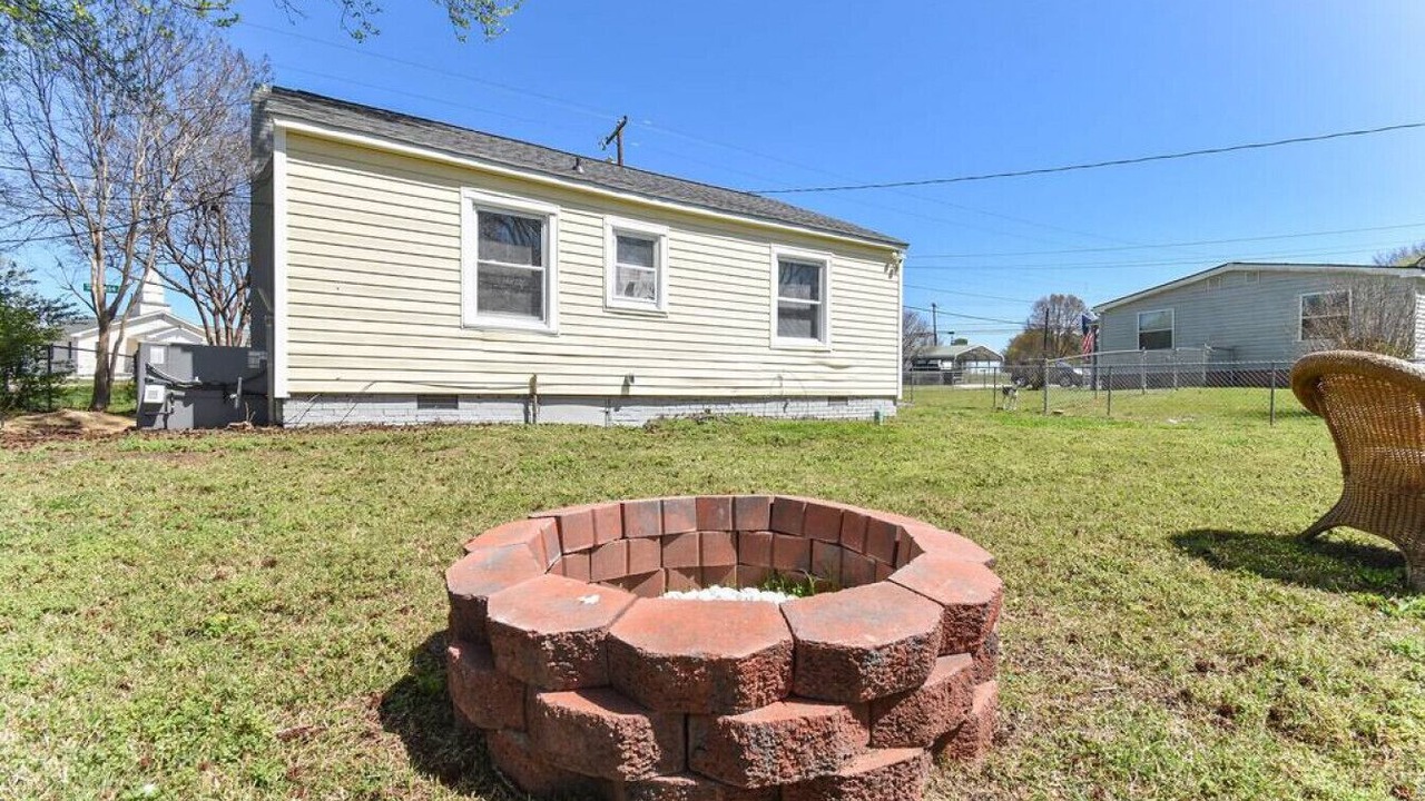Photo of Outdoor in Belmont