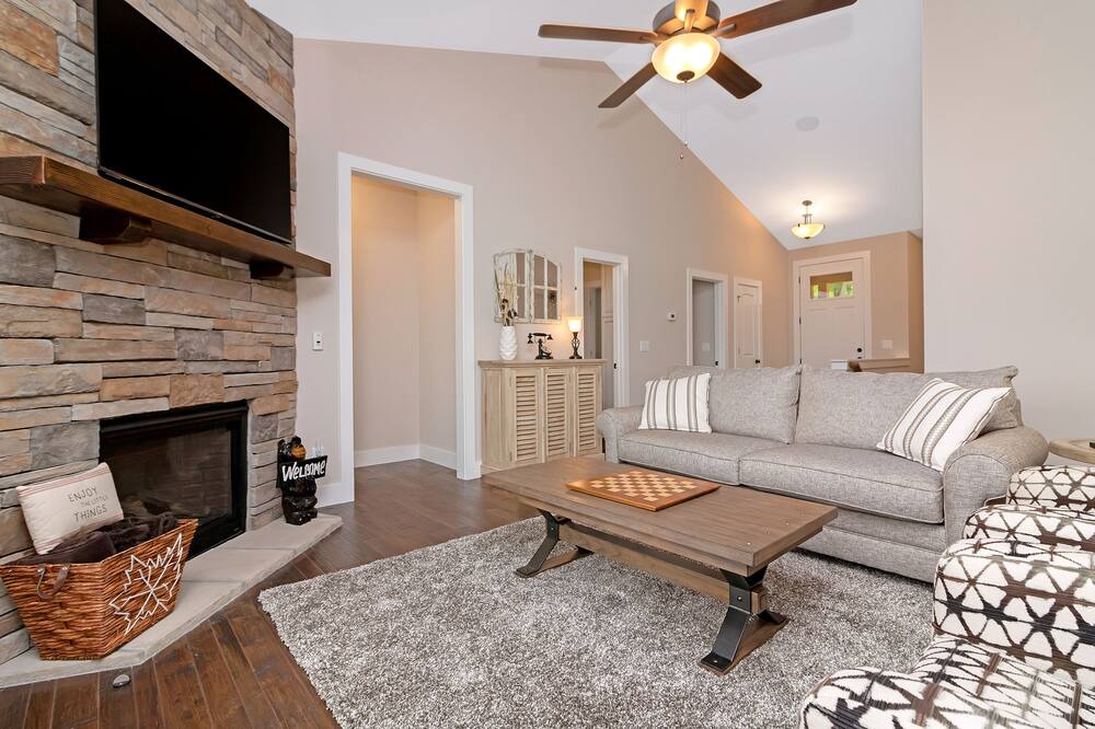Photo of Bedroom in Bear Lake Reserve