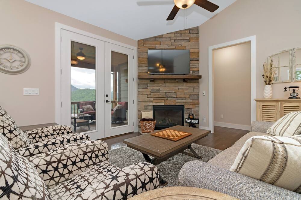 Photo of Bedroom in Bear Lake Reserve