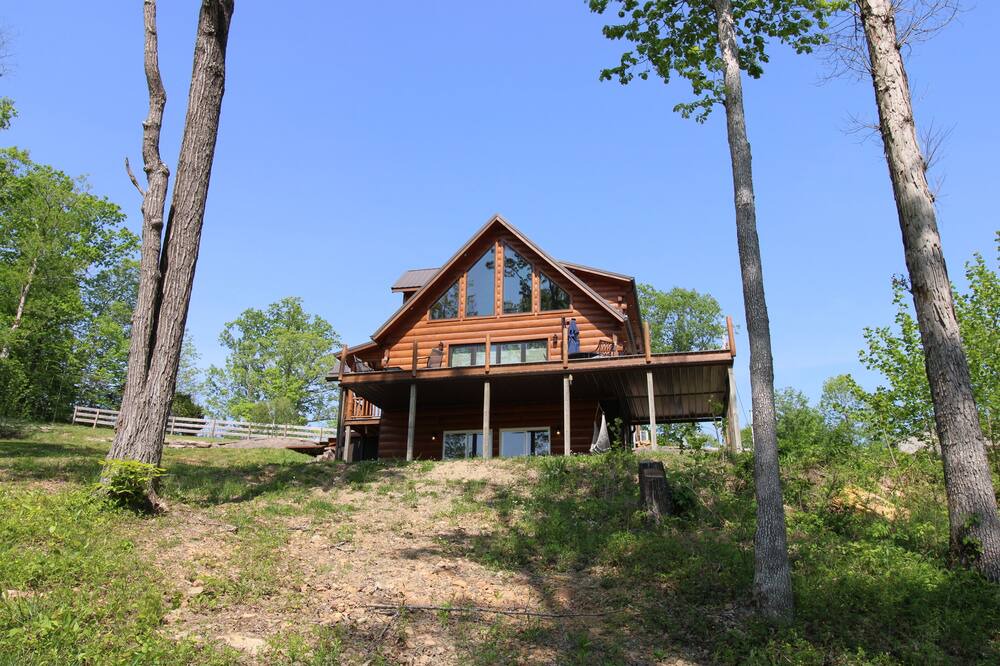 Photo of Outdoor in Leitchfield