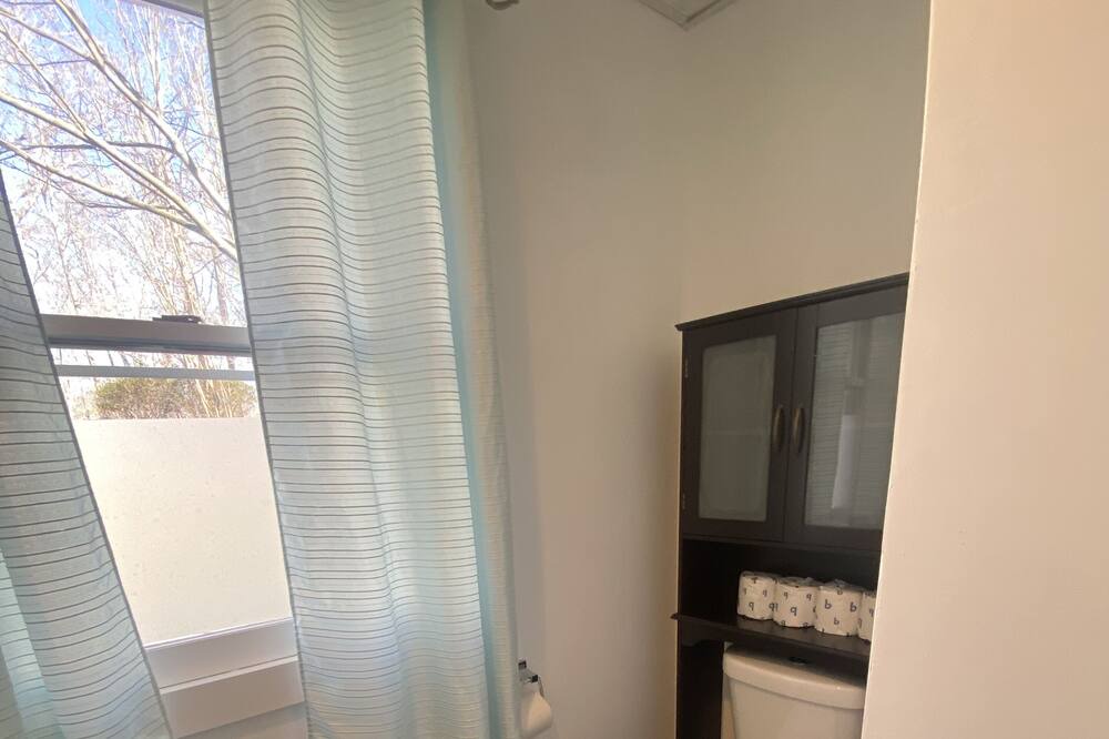 Photo of Bathroom in Tigerville