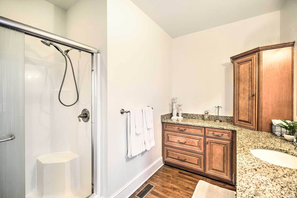 Photo of Bathroom in Dan River