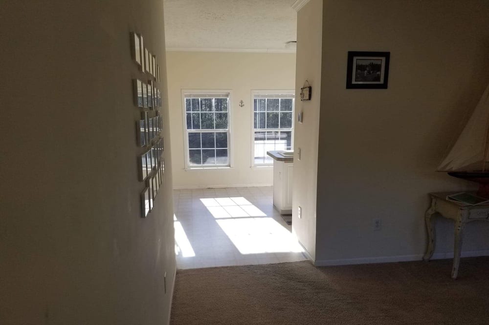Photo of Bedroom in Beaufort