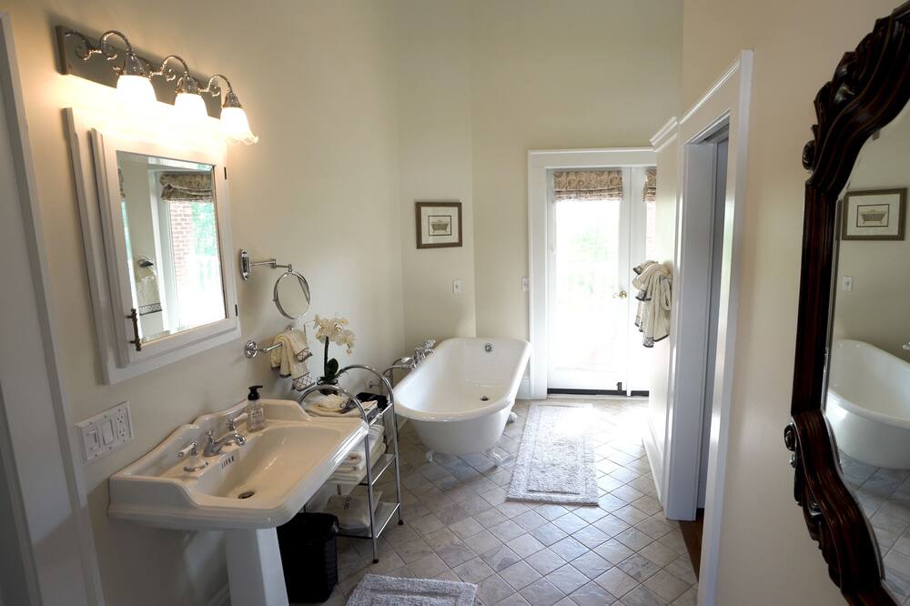 Photo of Bathroom in Keene