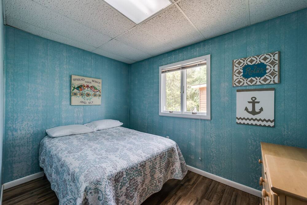 Photo of Bedroom in Allons