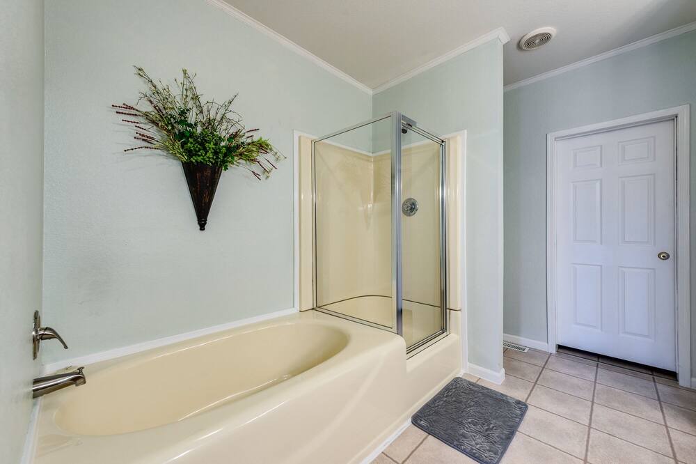 Photo of Bathroom in Allons