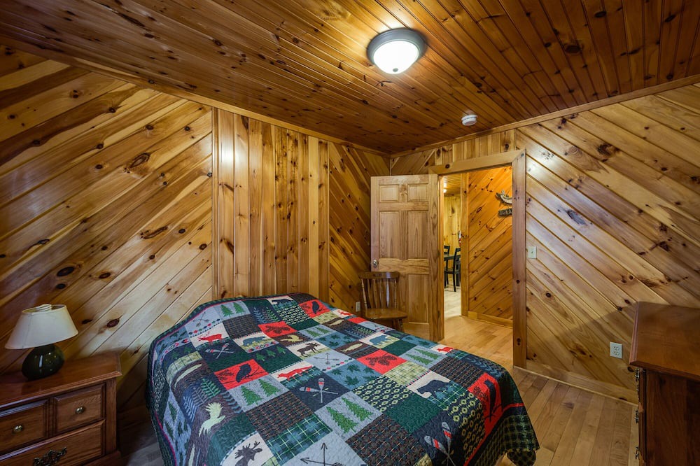 Photo of Bedroom in Allons