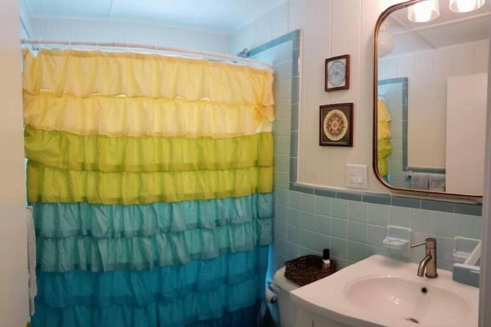 Photo of Bathroom in Morehead City