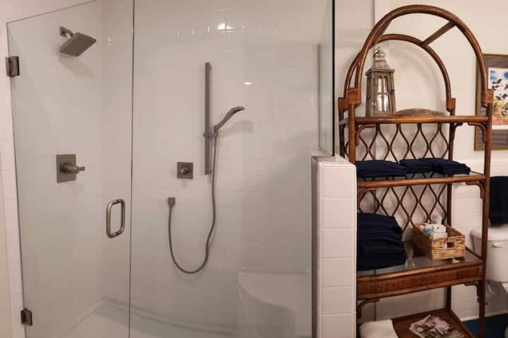 Photo of Bathroom in Morehead City