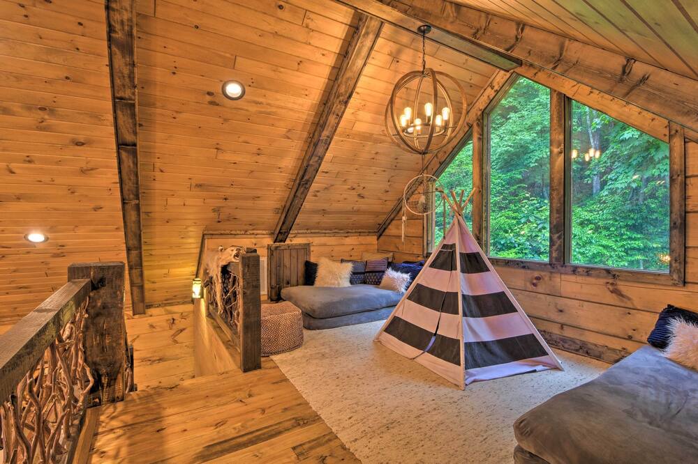 Photo of Bedroom in Topton