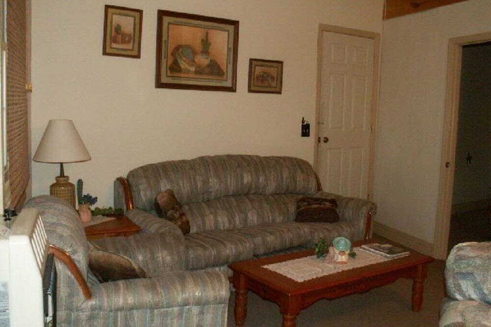 Photo of Livingroom in Jamestown