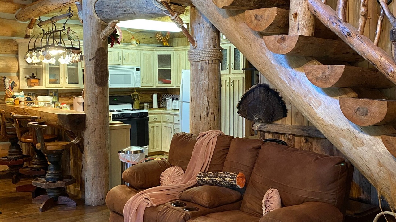 Photo of Livingroom in Oneida