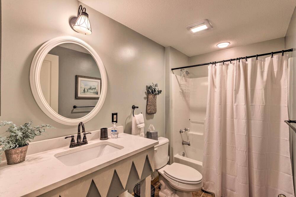 Photo of Bathroom in Mountain Air