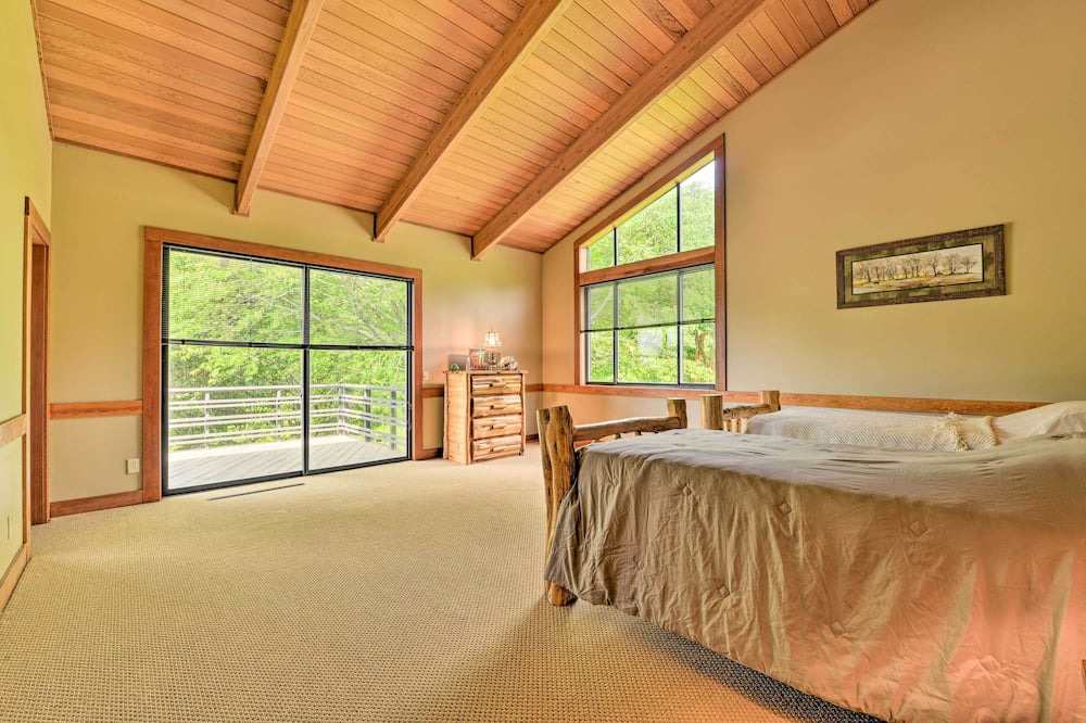 Photo of Bedroom in Independence