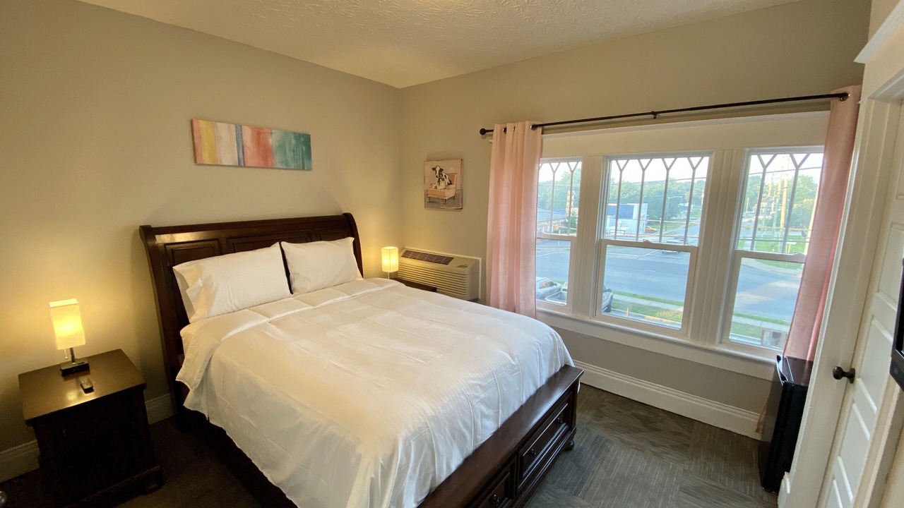 Photo of Bedroom in Leitchfield