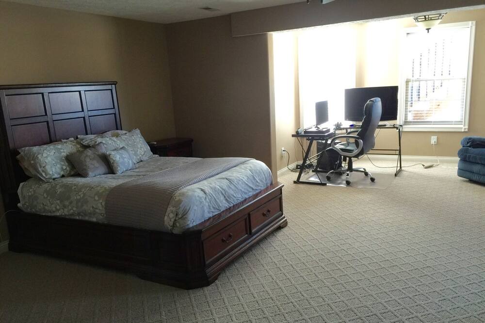 Photo of Bedroom in Floyds Knobs