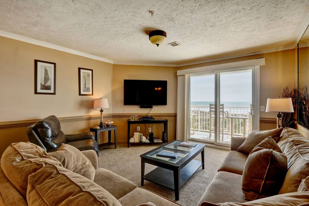 Photo of Livingroom in Shell Island
