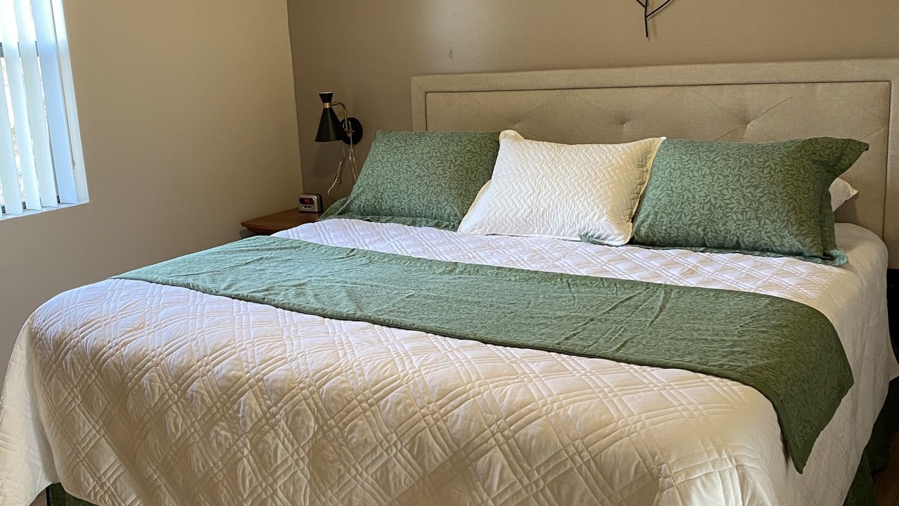 Photo of Bedroom in Salem