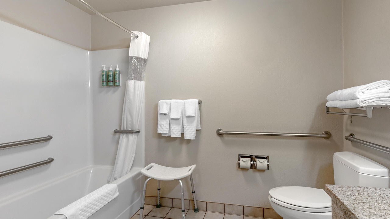 Photo of Bathroom in Lawrenceburg