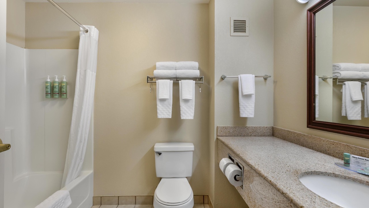 Photo of Bathroom in Lawrenceburg