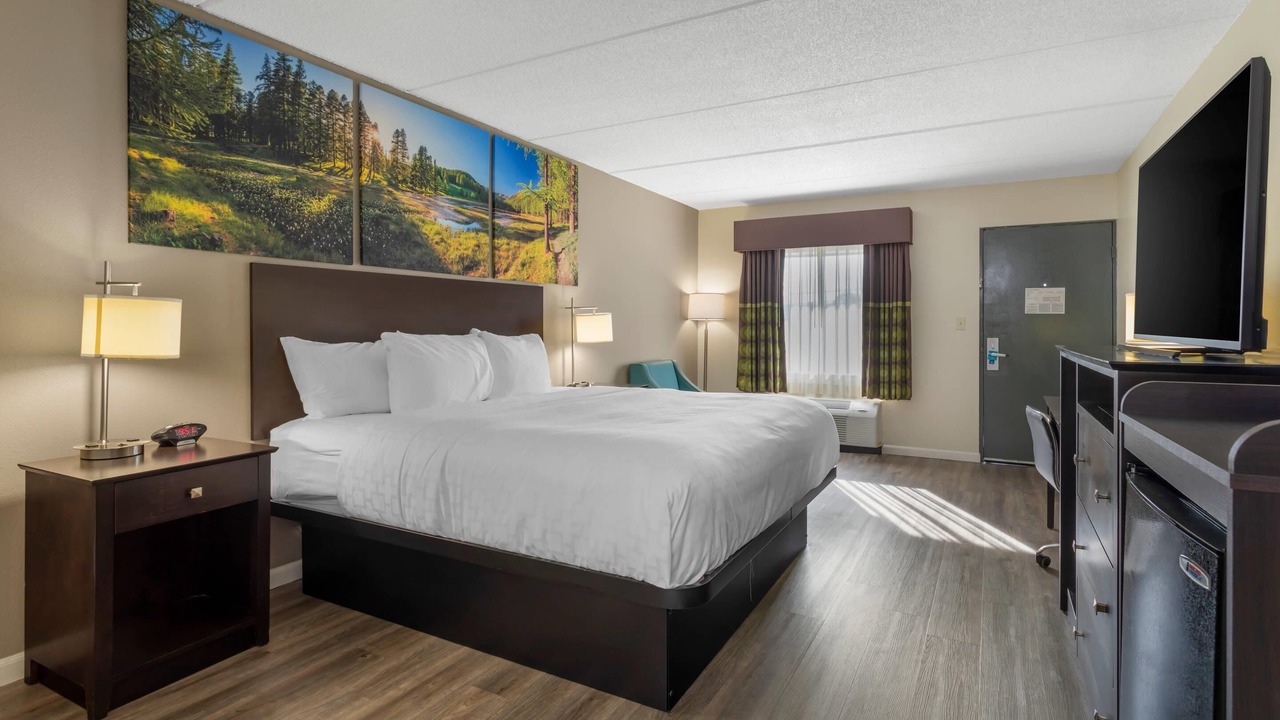 Photo of Bedroom in Kimball