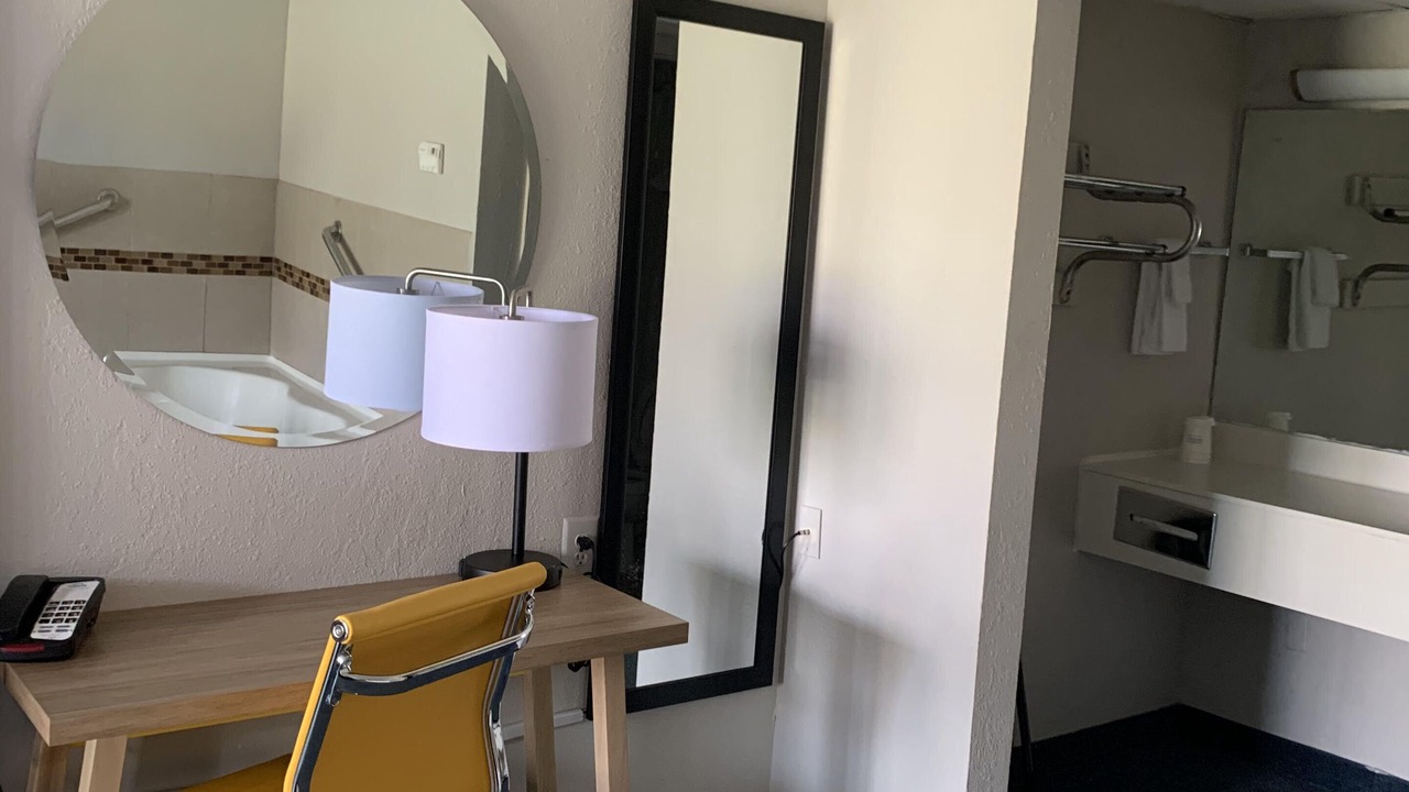 Photo of Bedroom in Edgewood